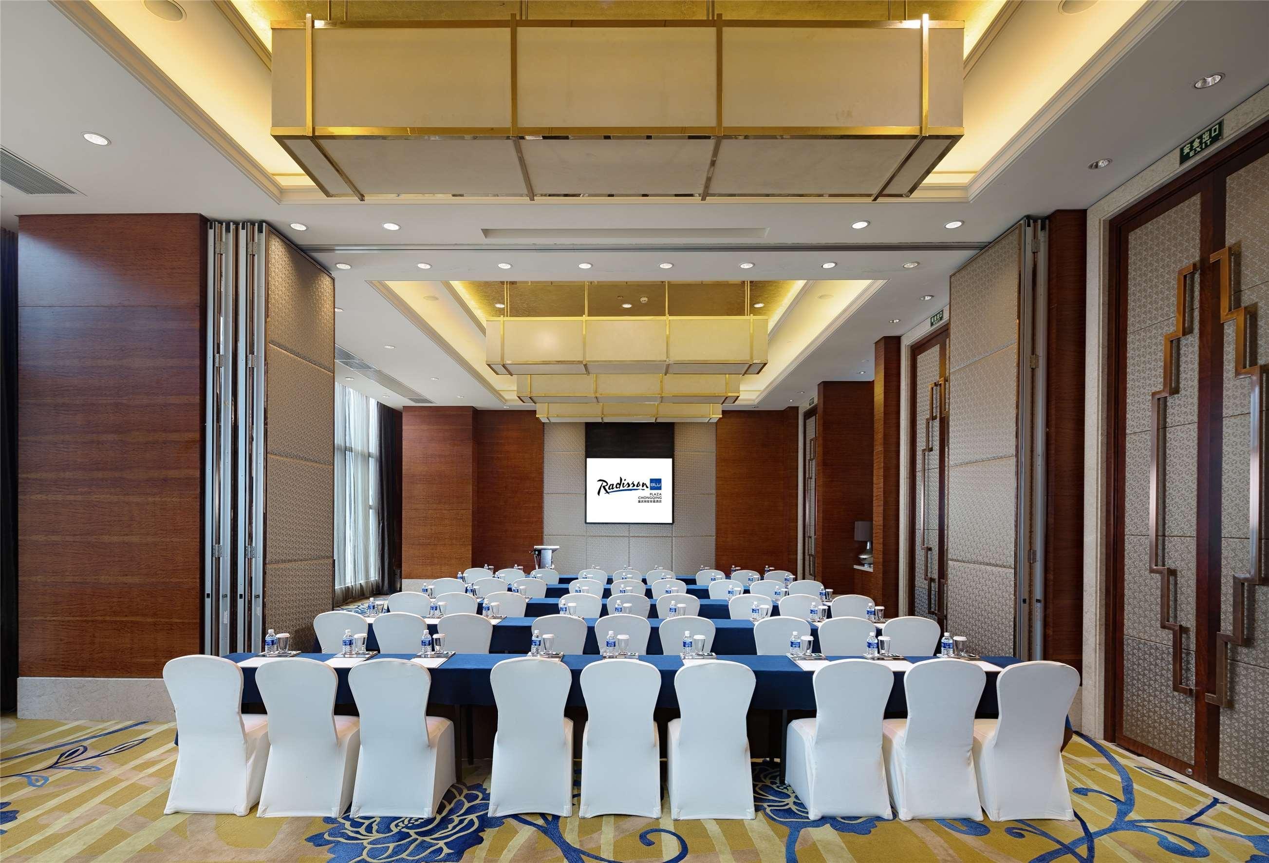 Radisson Blu Plaza Chongqing - Free 2 Bottle Of Local Beer Per Room During Stay Exteriér fotografie