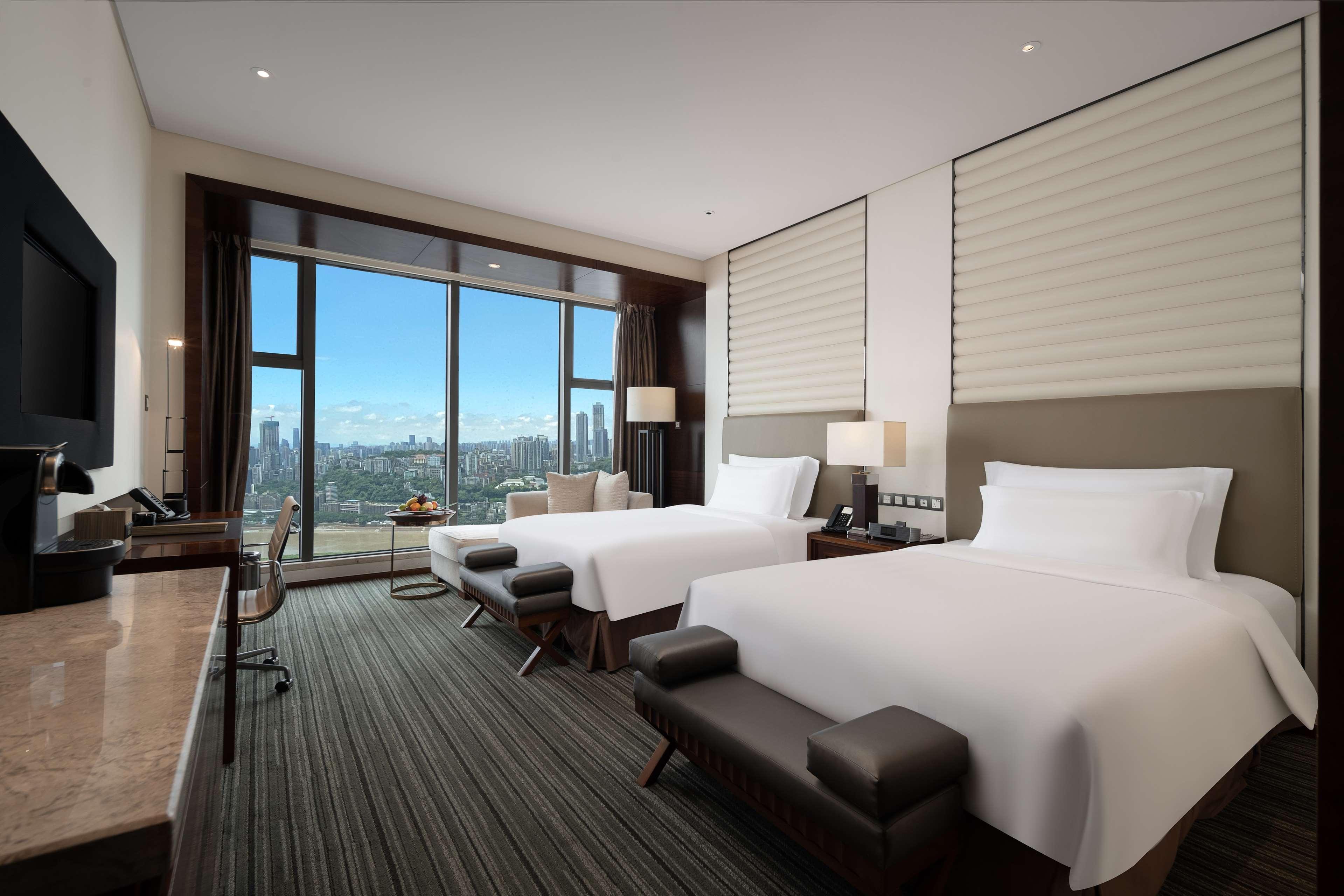 Radisson Blu Plaza Chongqing - Free 2 Bottle Of Local Beer Per Room During Stay Exteriér fotografie