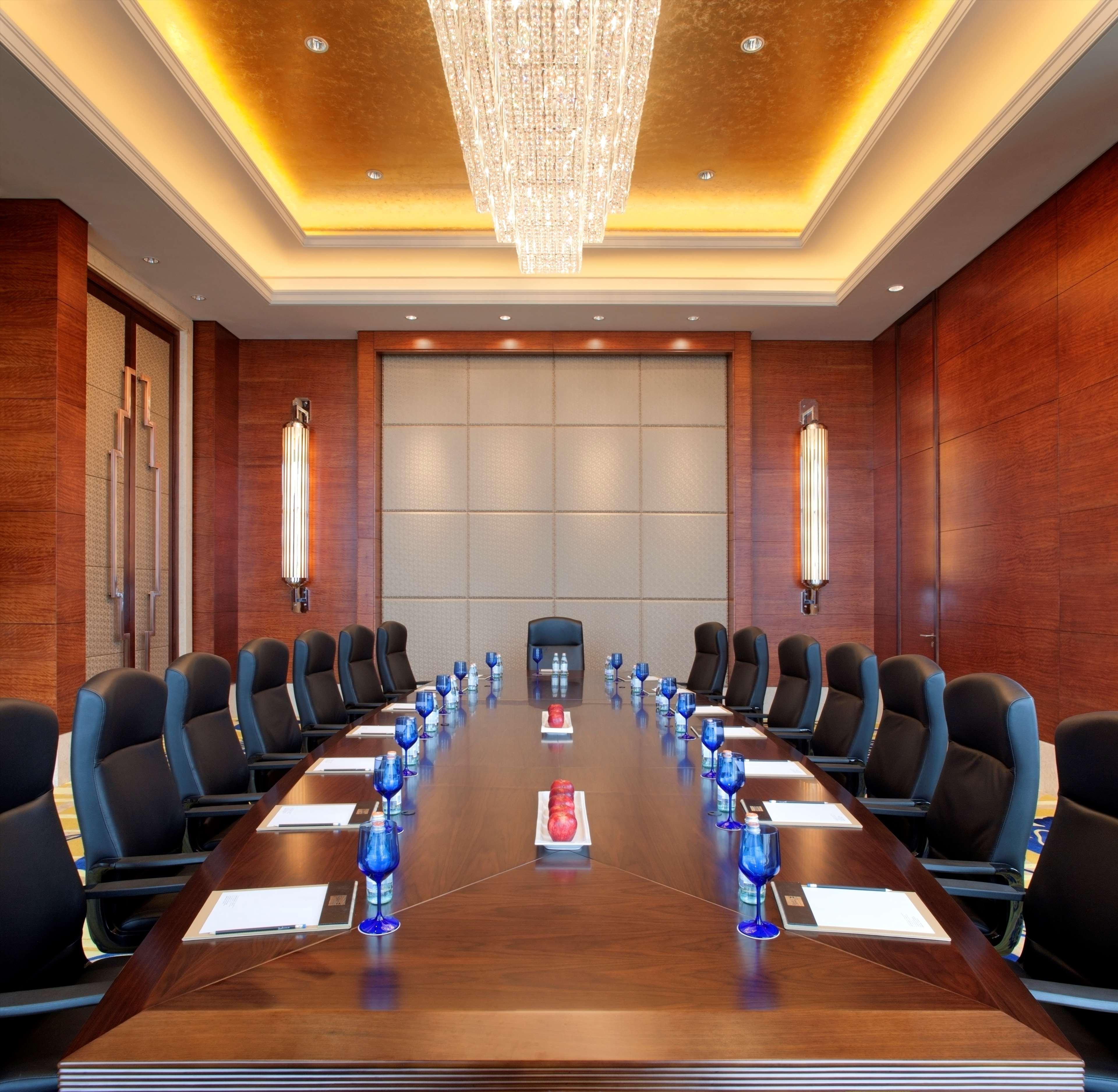 Radisson Blu Plaza Chongqing - Free 2 Bottle Of Local Beer Per Room During Stay Exteriér fotografie