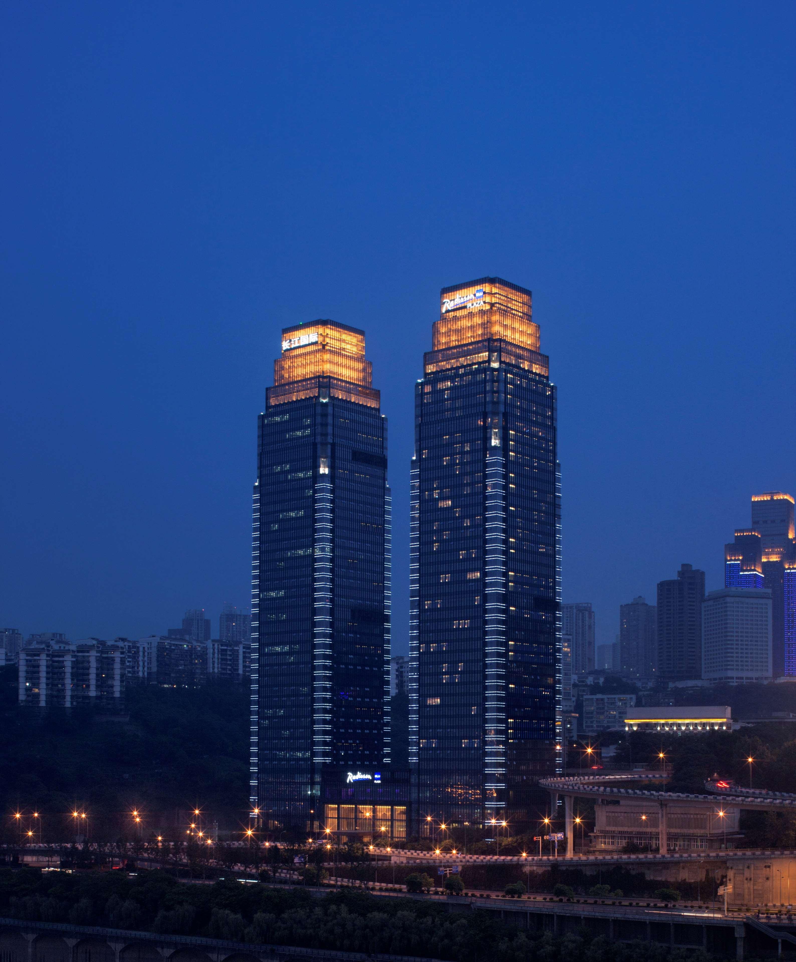 Radisson Blu Plaza Chongqing - Free 2 Bottle Of Local Beer Per Room During Stay Exteriér fotografie