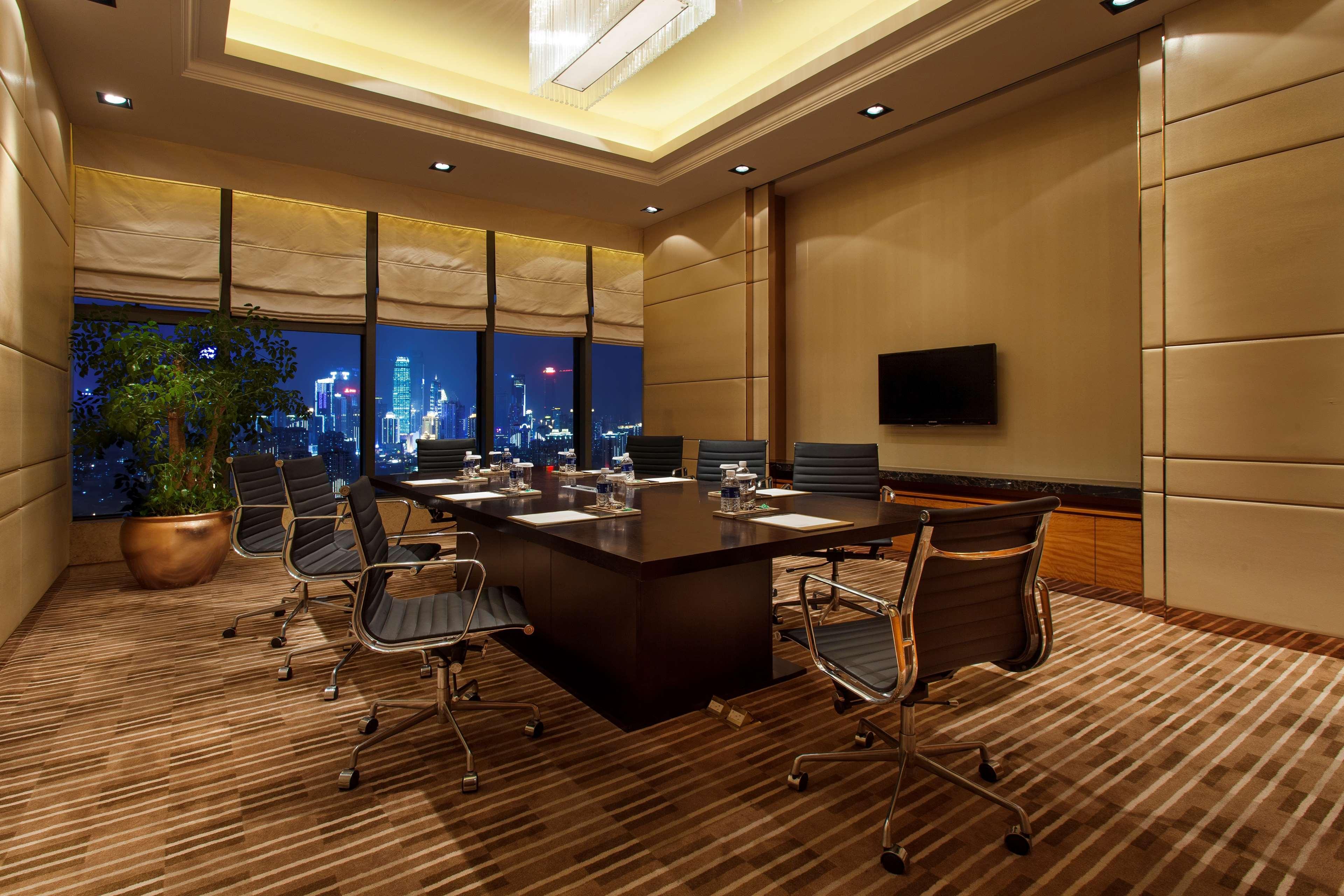 Radisson Blu Plaza Chongqing - Free 2 Bottle Of Local Beer Per Room During Stay Exteriér fotografie
