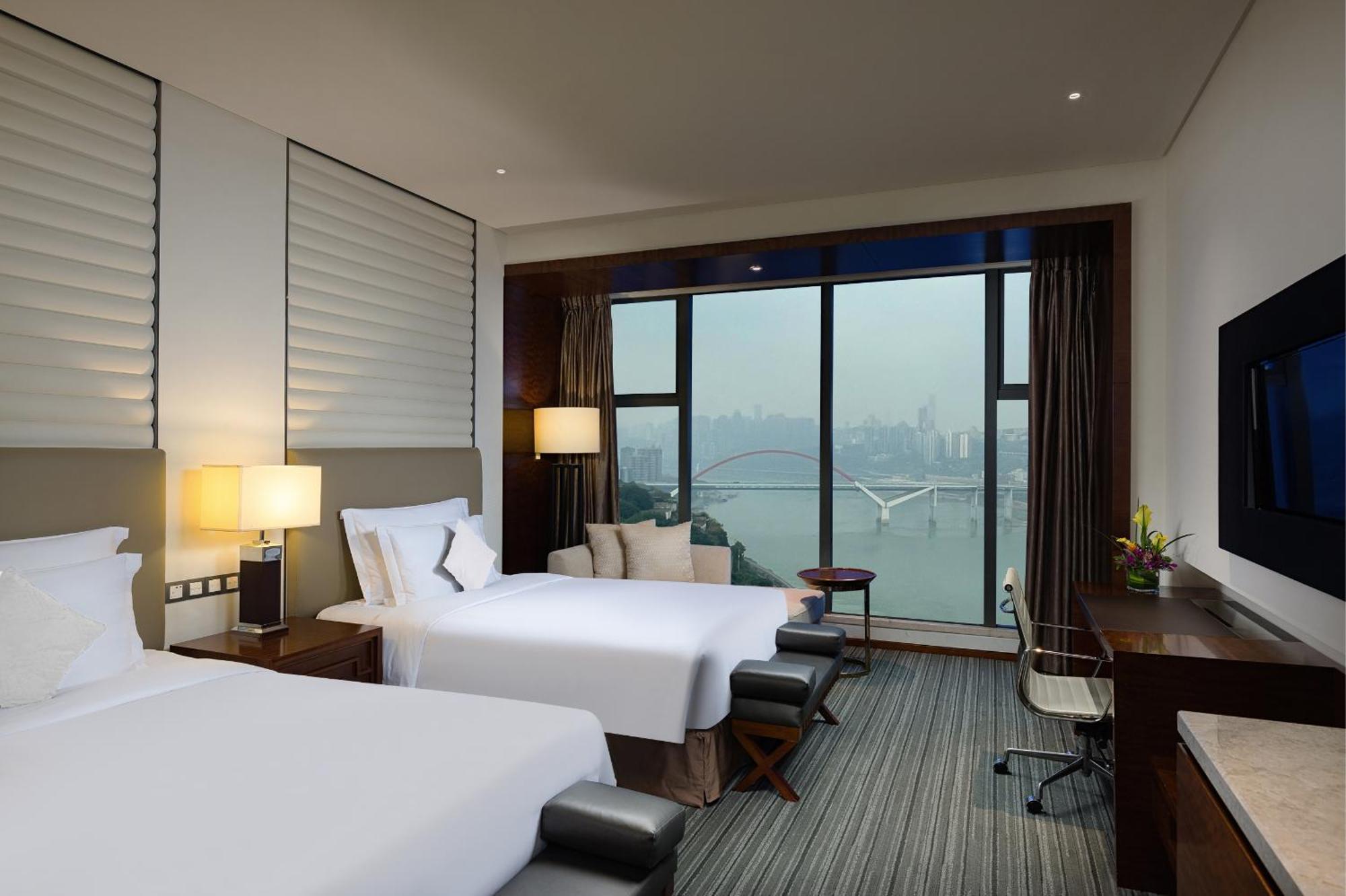 Radisson Blu Plaza Chongqing - Free 2 Bottle Of Local Beer Per Room During Stay Exteriér fotografie