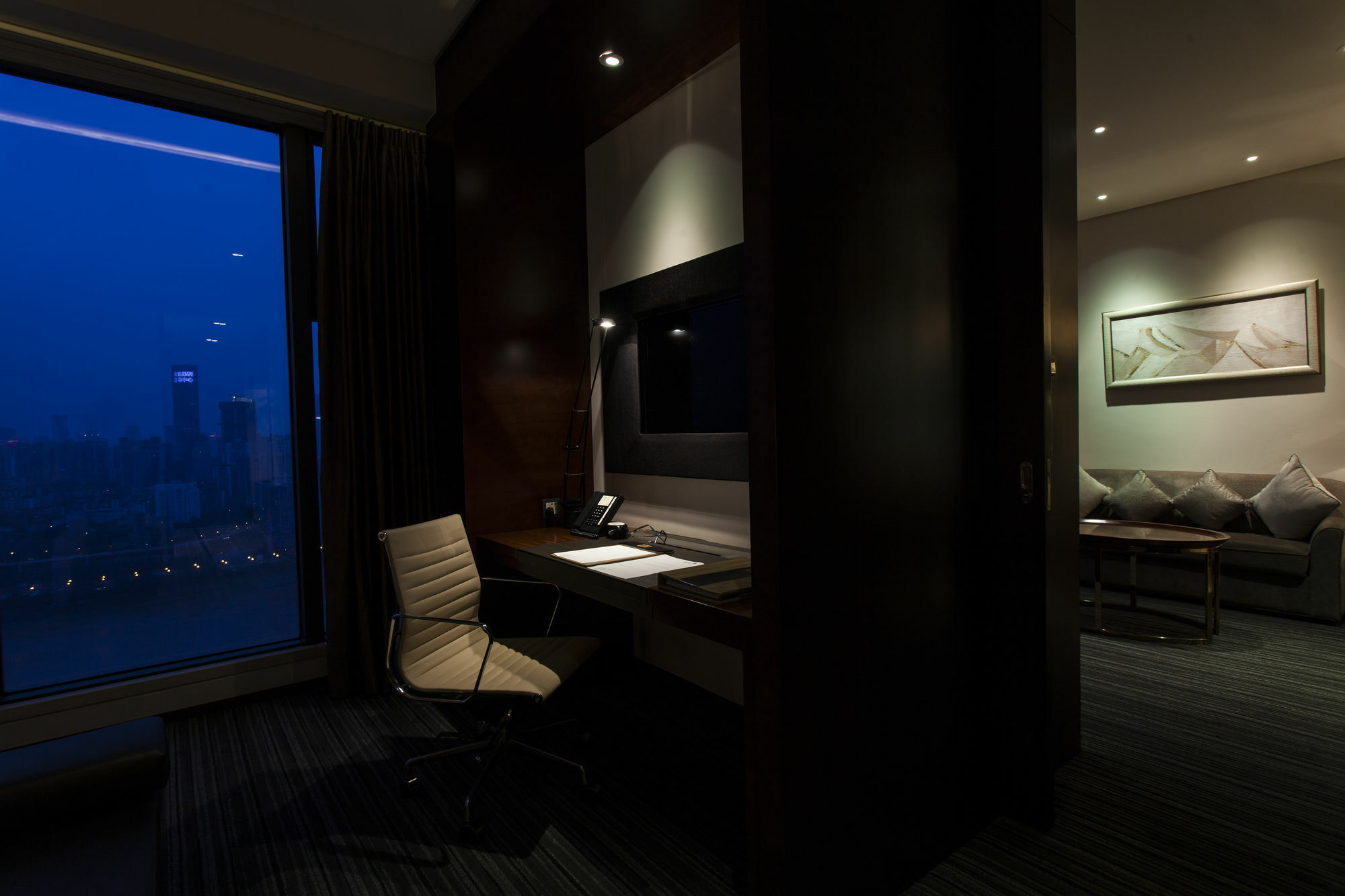 Radisson Blu Plaza Chongqing - Free 2 Bottle Of Local Beer Per Room During Stay Exteriér fotografie