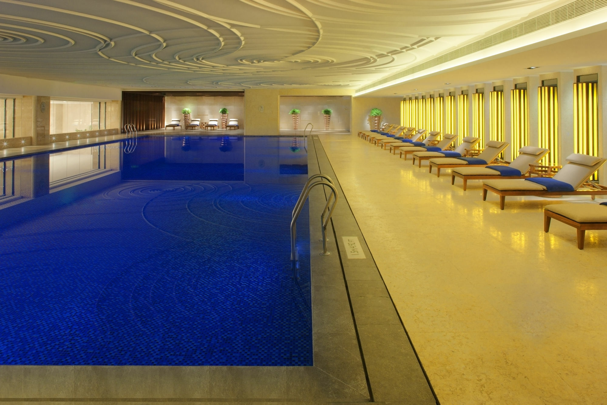 Radisson Blu Plaza Chongqing - Free 2 Bottle Of Local Beer Per Room During Stay Exteriér fotografie
